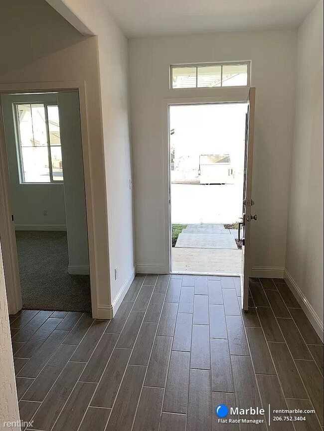 Building Photo - 3 br, 2 bath House - 965 Lester Ave