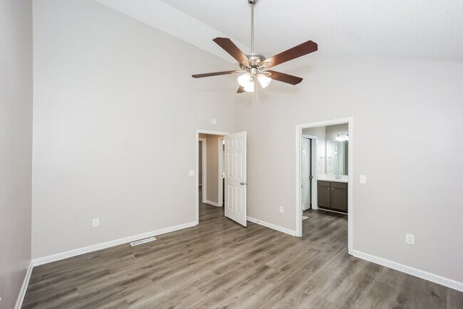 Building Photo - 4737 Brookwood View