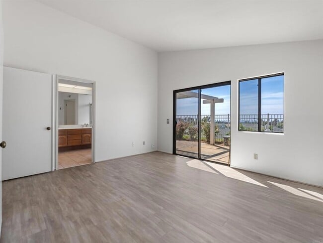 Building Photo - 6923 Whitecap Dr