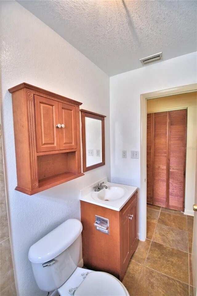 Building Photo - 3960 Avenue U NW