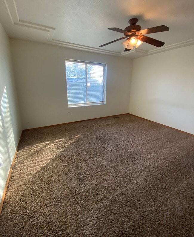 Building Photo - April Rent Free - House with Triple Car Garage