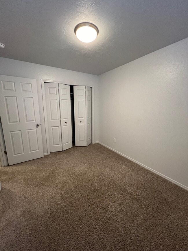 Building Photo - 3 Bed 2 Bath Nampa!