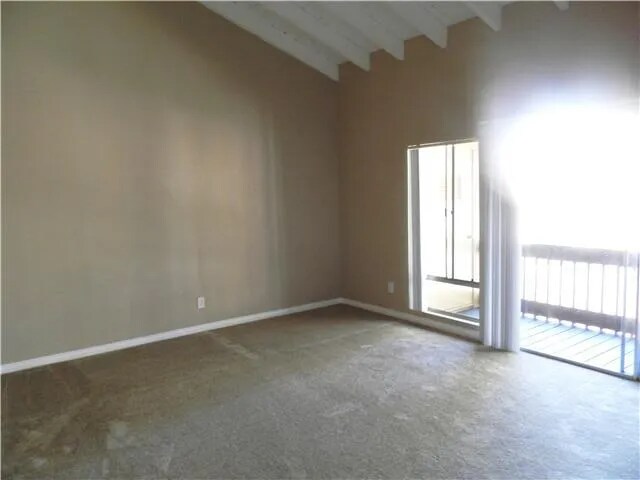 Building Photo - 17129 W Bernardo Dr