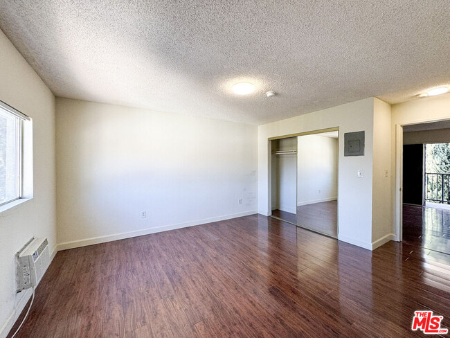 Building Photo - 4439 Price St