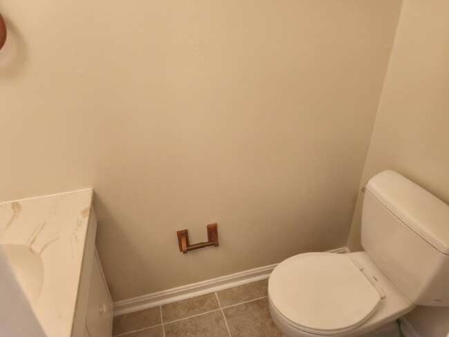 Building Photo - McLean Park Haven: Serene Living in a Tran...