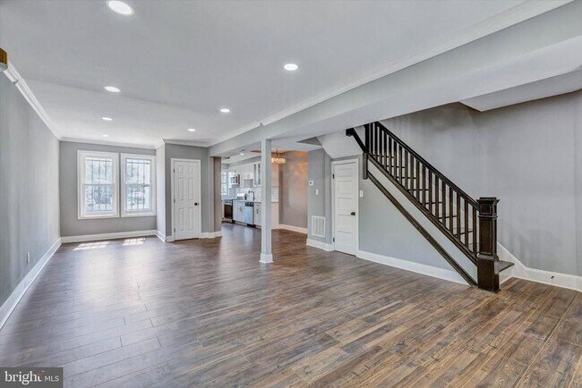 Building Photo - 3015 Spaulding Ave