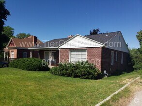 Building Photo - This property offers a NO DEPOSIT option a...
