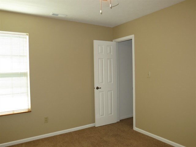Building Photo - 10634 Bartley Dr