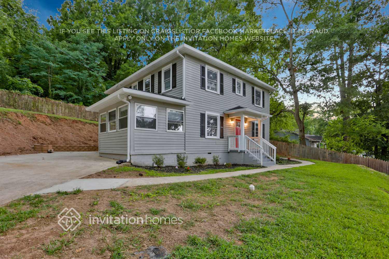 Building Photo - 195 Woods Dr NE