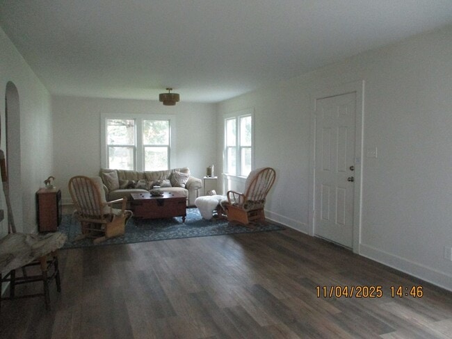 Building Photo - 2640 Queets Ave