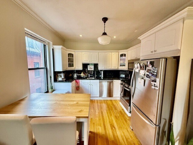 Building Photo - 13 Worcester St