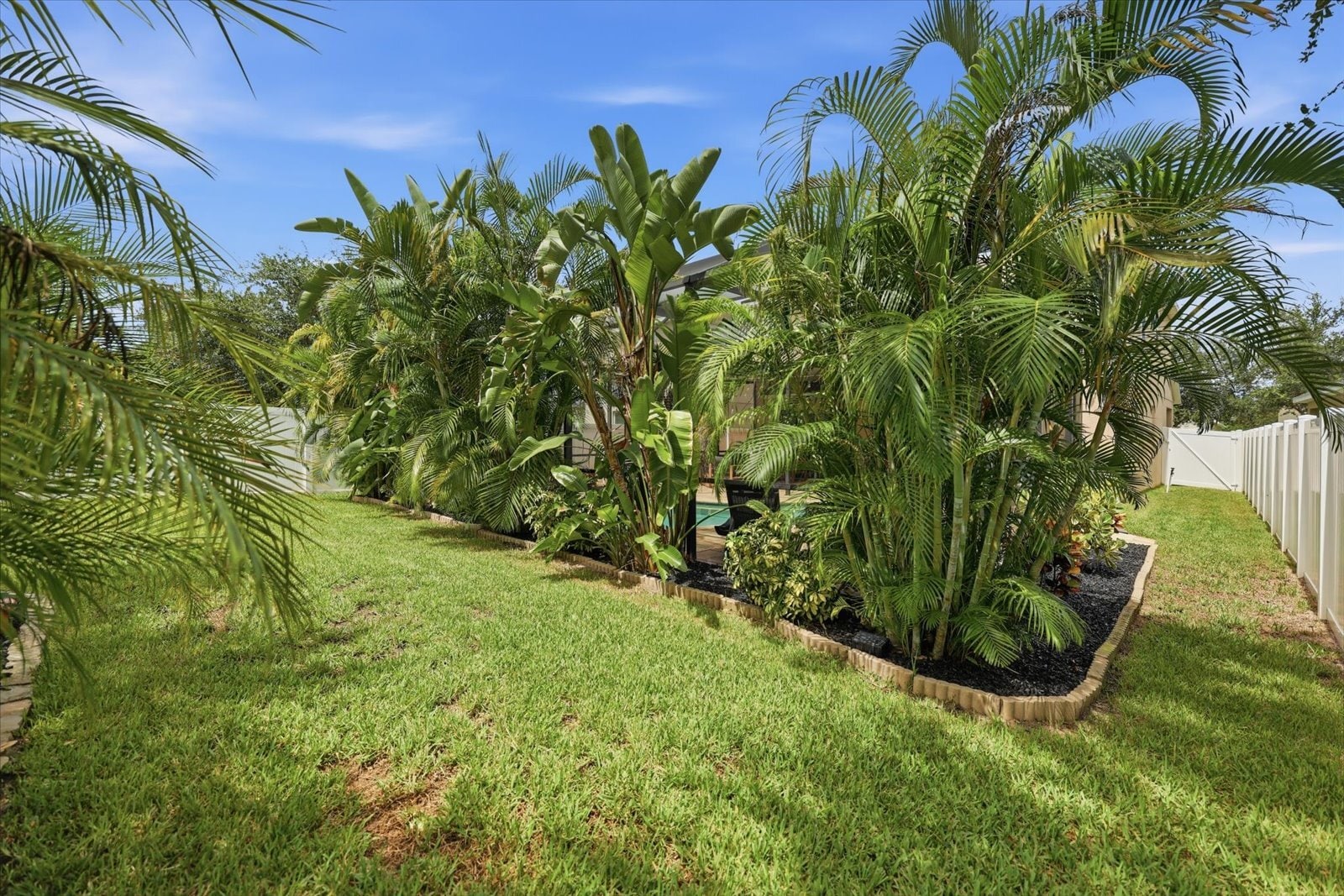 Building Photo - 10519 Whispering Hammock Dr