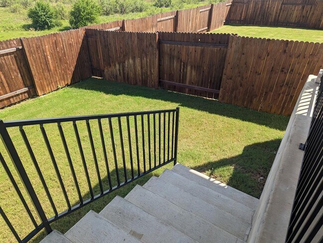 Building Photo - 6400 Rounded Pebble Ln