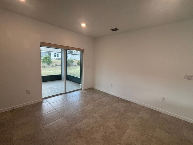 Building Photo - Stunning 3/2 in 55+ Stone Creek - Will rent quick