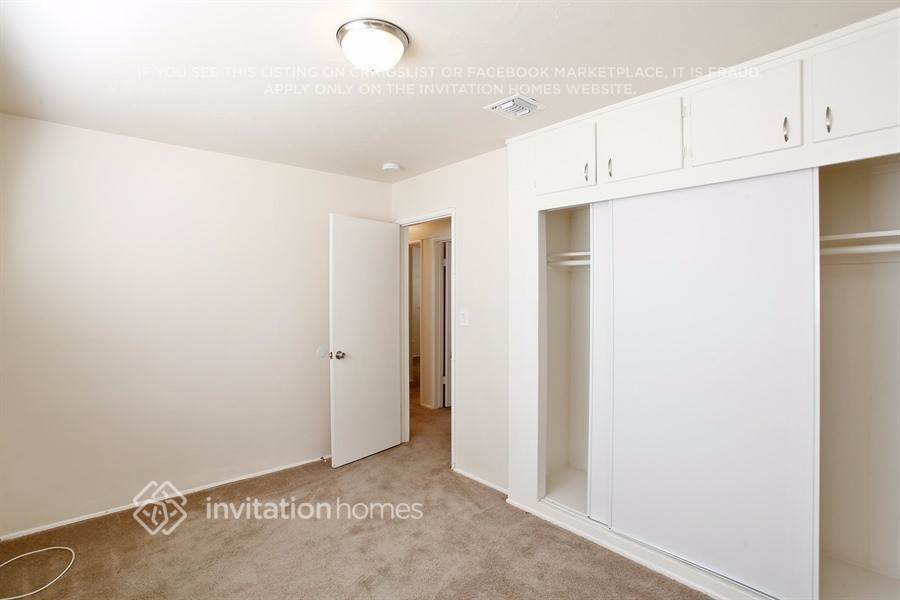 Building Photo - 4546 W Ave L-10