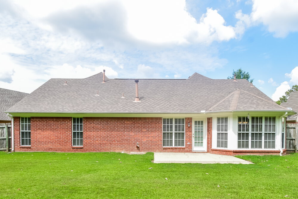 Building Photo - 13273 Sandbourne S