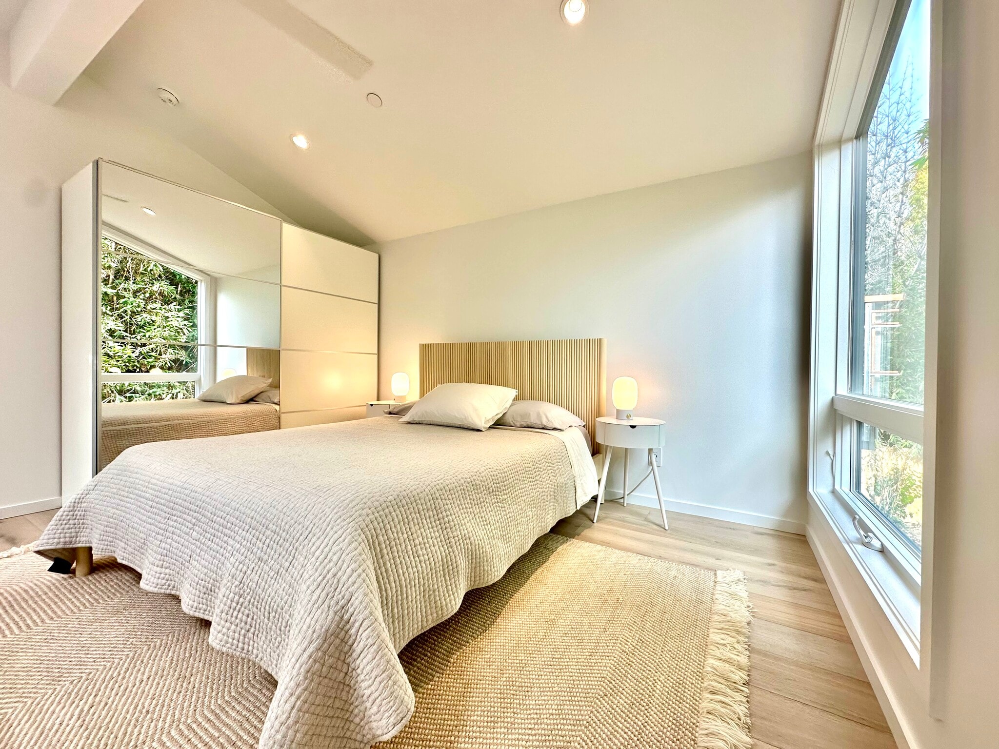 Building Photo - 118 Grandview St