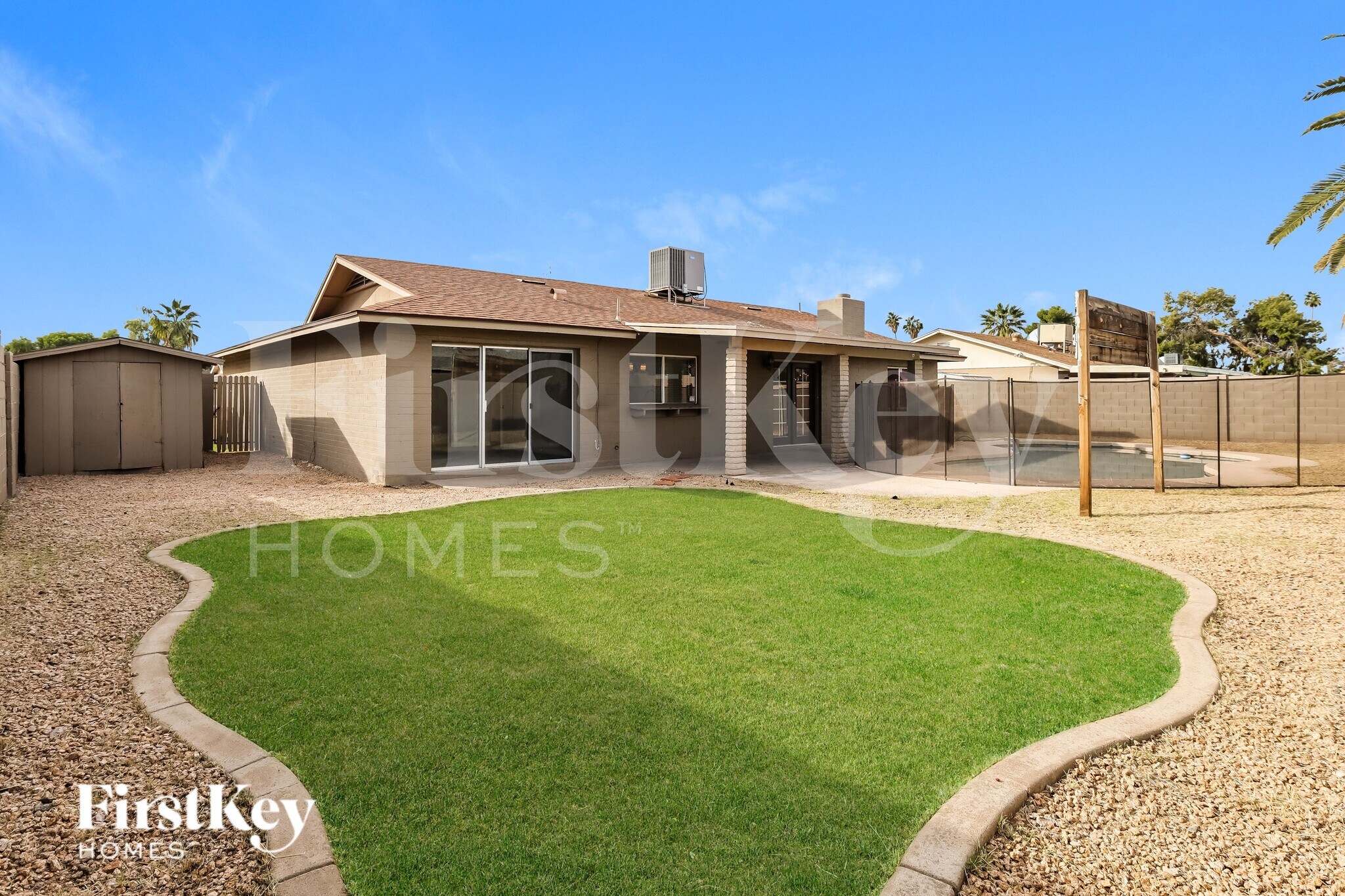 Building Photo - 4818 W Christy Dr