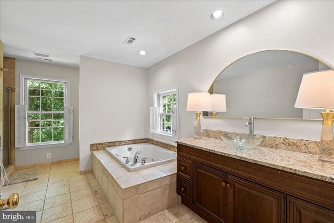 Building Photo - 2085 Cobblestone Ln