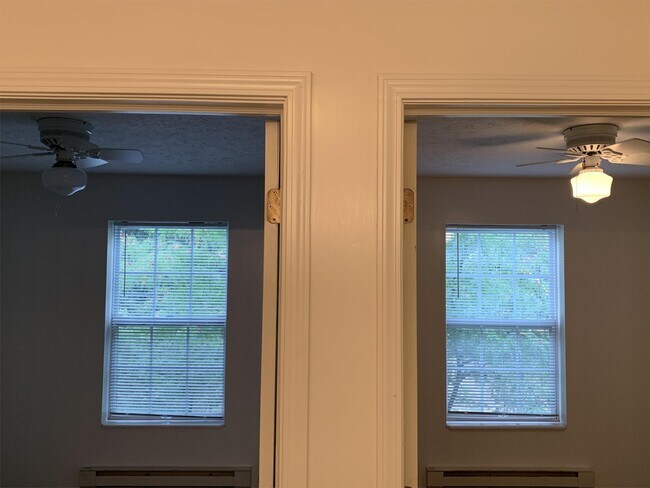 Building Photo - 266 S Salisbury St