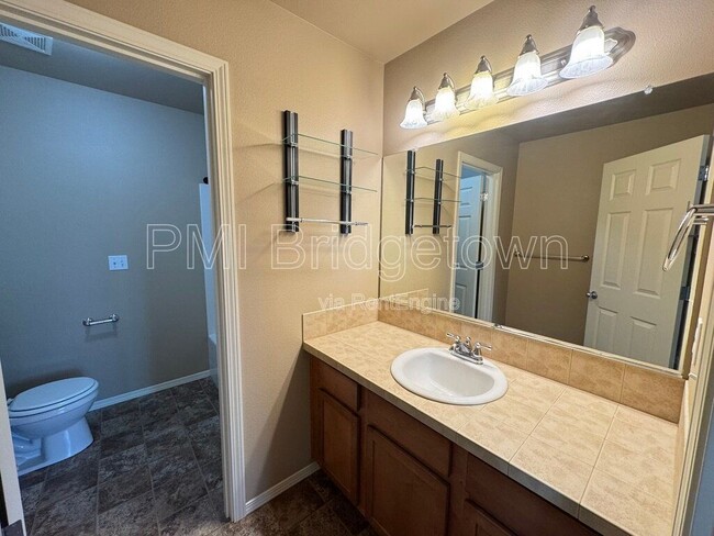 Building Photo - 1460 NE Redspire Ln