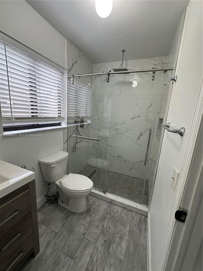 Building Photo - 15831 SW 139th Pl