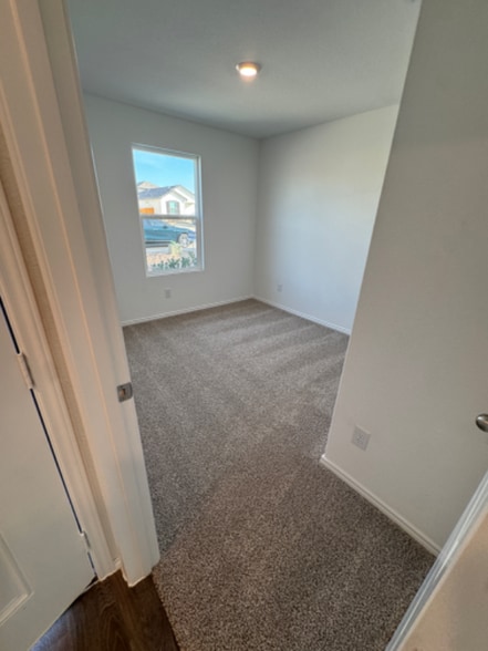 Building Photo - 2046 Zephyr Lily