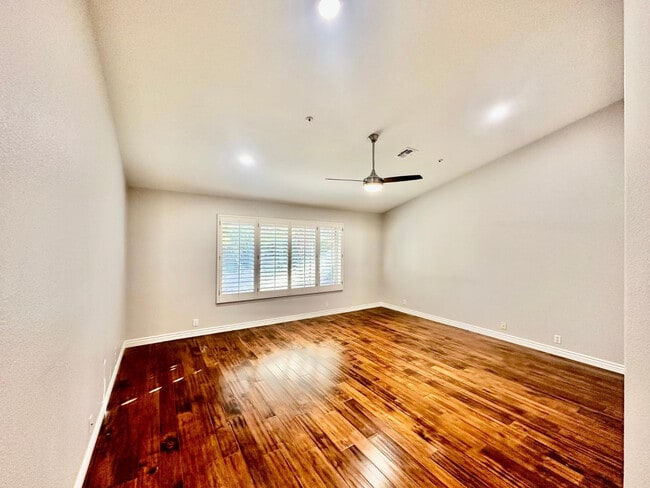 Building Photo - 9071 E Caribbean Ln