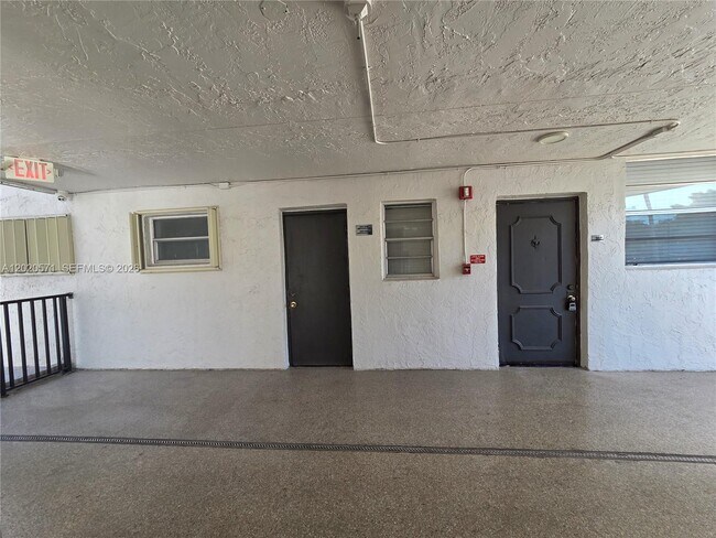 Building Photo - 14150 SW 84th St
