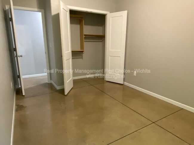 Building Photo - 1813 N Madison Ave