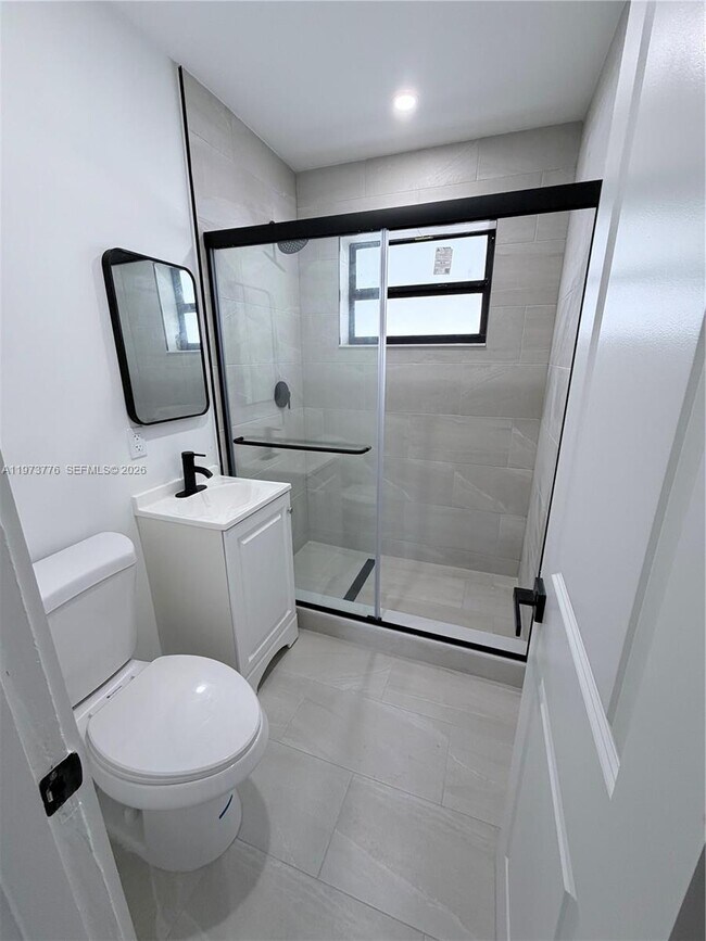 Building Photo - 9381 SW 39th St