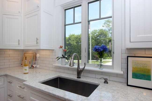 Building Photo - 351 Barlows Landing Rd