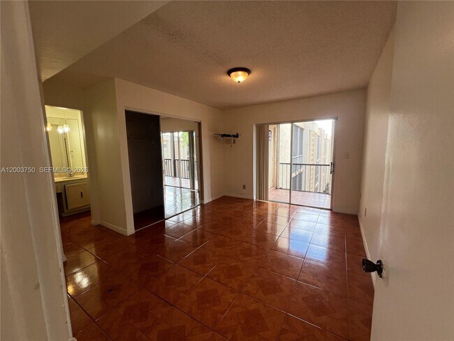 Building Photo - 8401 SW 107th Ave