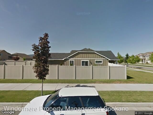 Building Photo - 1839 N Holl Blvd