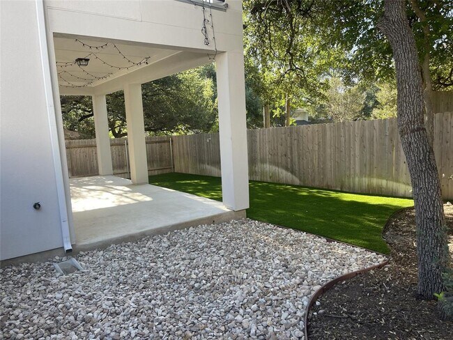 Building Photo - 1617 Woodwind Ln