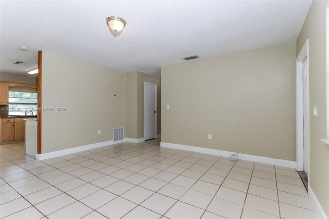 Building Photo - 9341 NW 24th Pl