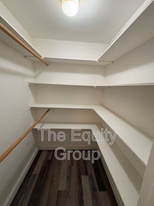 Building Photo - 445 N O'Farrell Ct