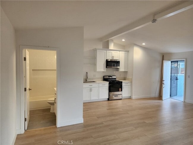 Building Photo - 9731 Joyzelle Dr