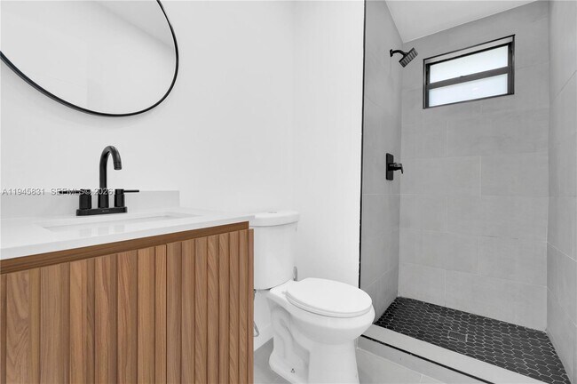 Building Photo - 3040 NW 93rd St