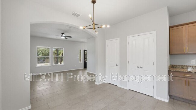 Building Photo - 1035 Cedar Grove Trail