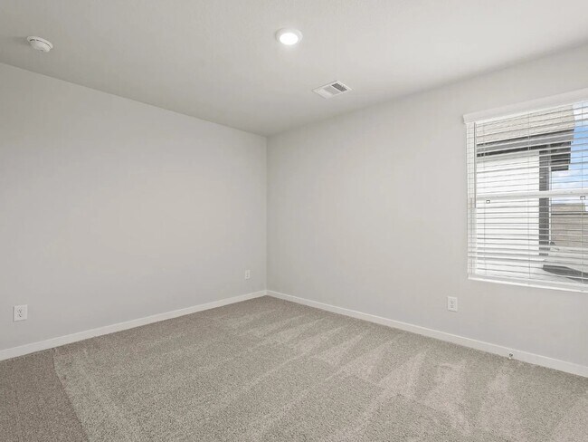 Building Photo - 17103 King Eider Rd