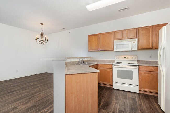 Building Photo - 961 Mistflower Ln