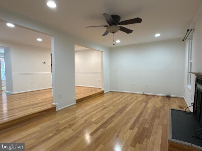Building Photo - 5718 Wood Mouse Ct