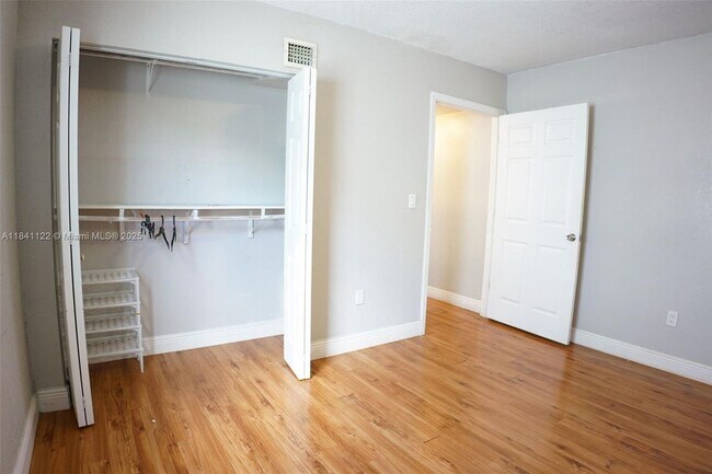 Building Photo - 20301 SW 118th Ave