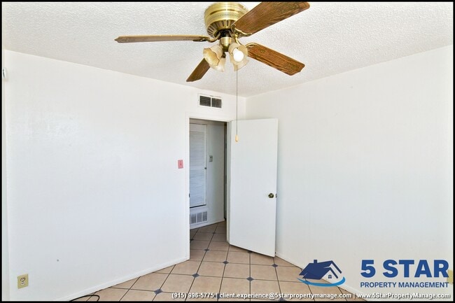 Building Photo - 7817 Caliche Dr