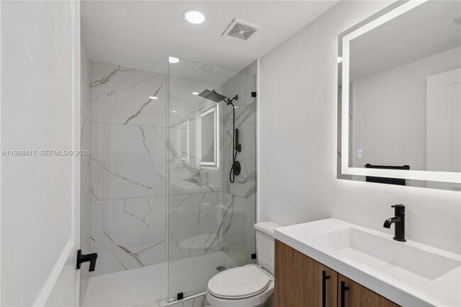 Building Photo - 1396 NW 3rd St