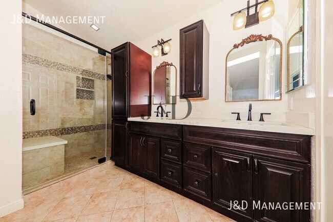 Building Photo - 23835 Cork Oak Cir