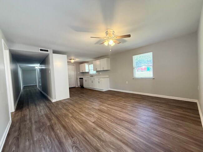 Building Photo - 3711 Bowers St