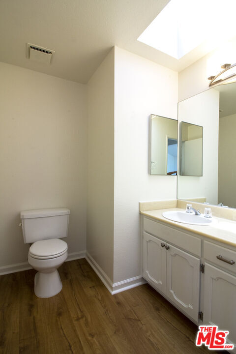 Building Photo - 1735 N Dillon St