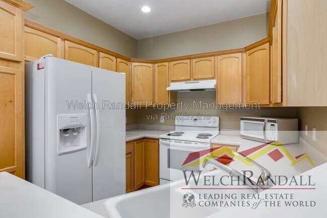 Building Photo - 167 Mountain Peak Dr